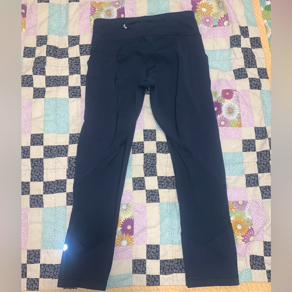 Lululemon Pace Rival Crop *Full-On Luxtreme 22" — Navy - Picture 9 of 12